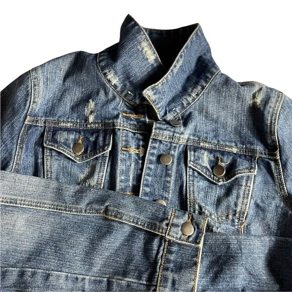 Thread Supply Cropped Distressed Blue Jean Jacket - Picture 9 of 10